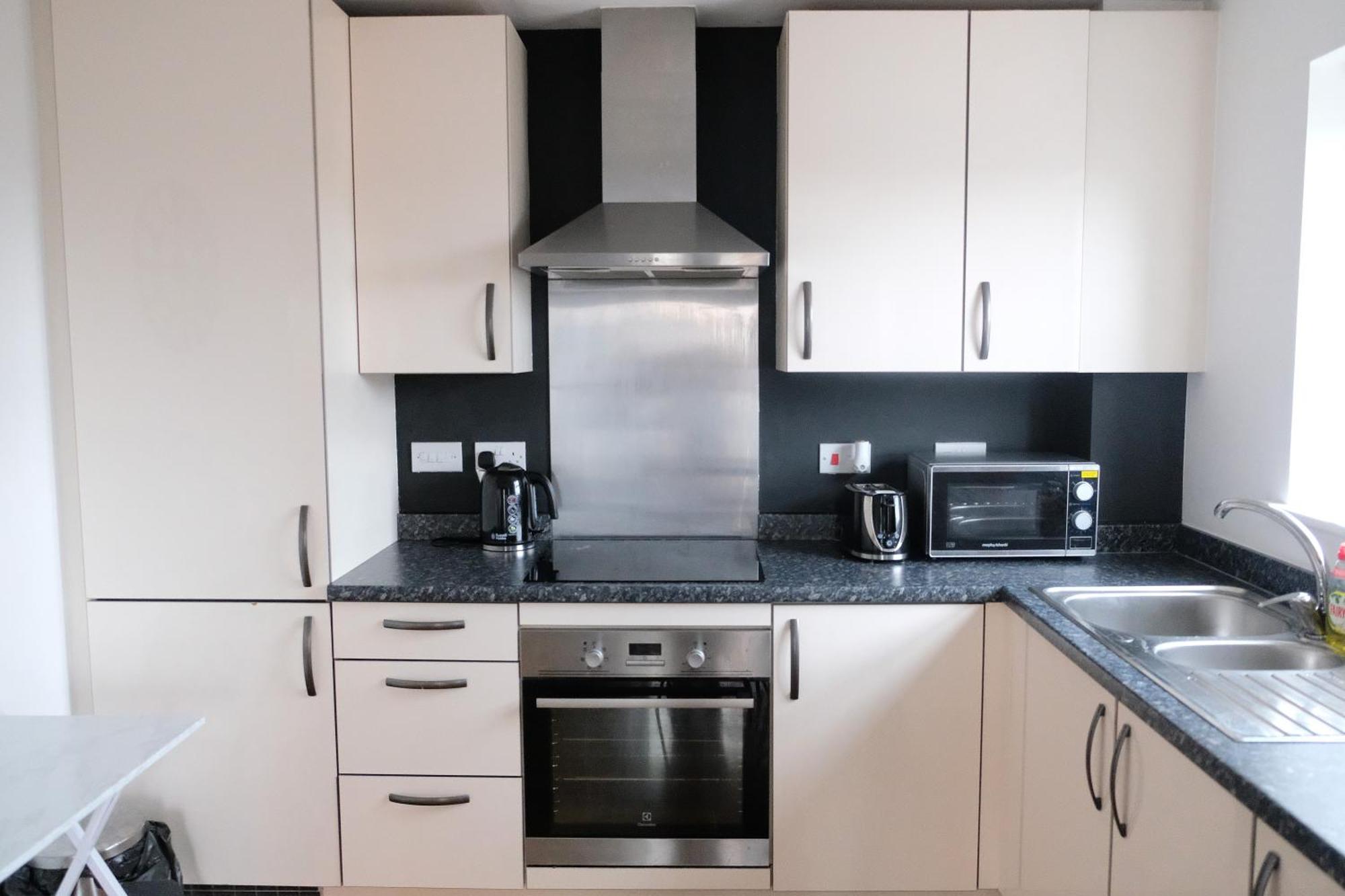 Apartment Lord Street With Free Parking & Wifi- Salford Uni, Victoria Station, Ao Arena Manchester