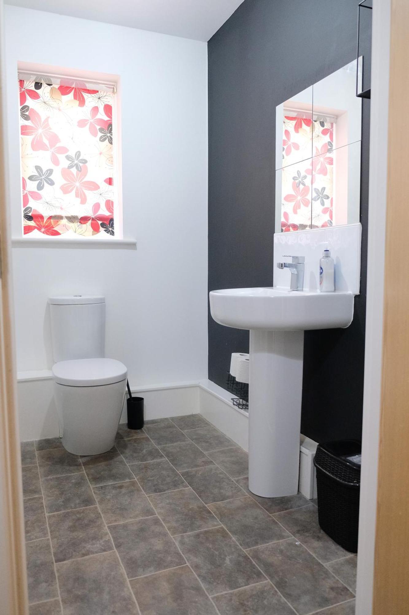 Lord Street With Free Parking & Wifi- Salford Uni, Victoria Station, Ao Arena Apartment